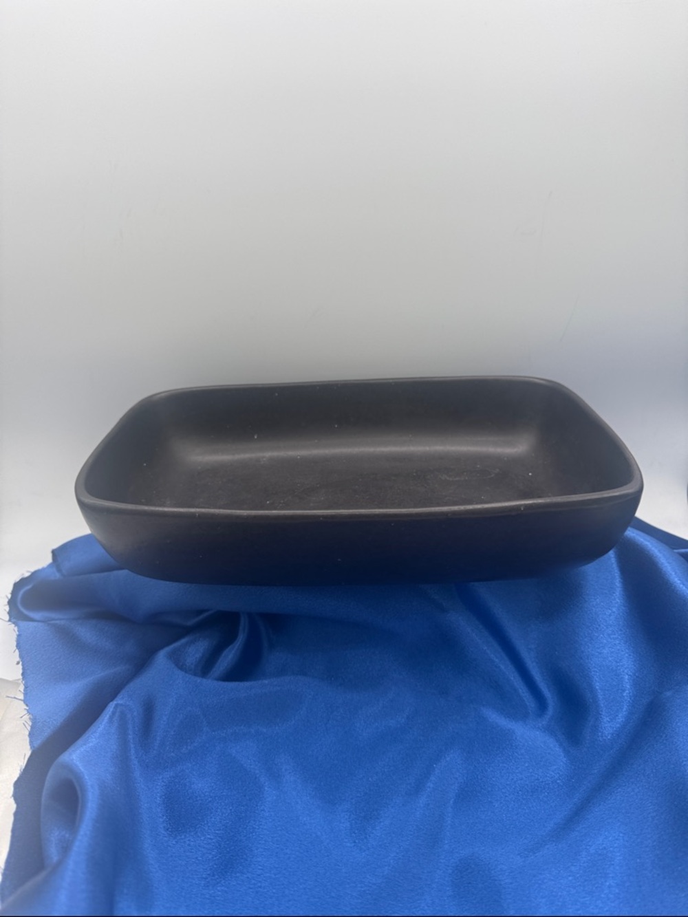 HAEGER 3514 USA can be used as a serving dish or as a planter,  11" long